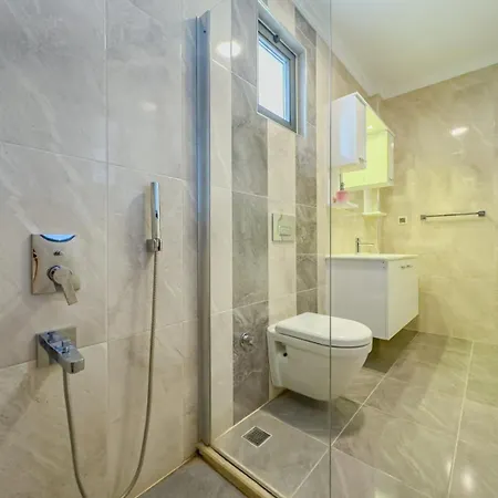 4 Bedroom Sea View In Kalkan ヴィラ カシュ