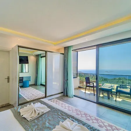 4 Bedroom Sea View In Kalkan ヴィラ