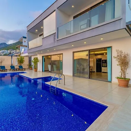 4 Bedroom Sea View In Kalkan ヴィラ